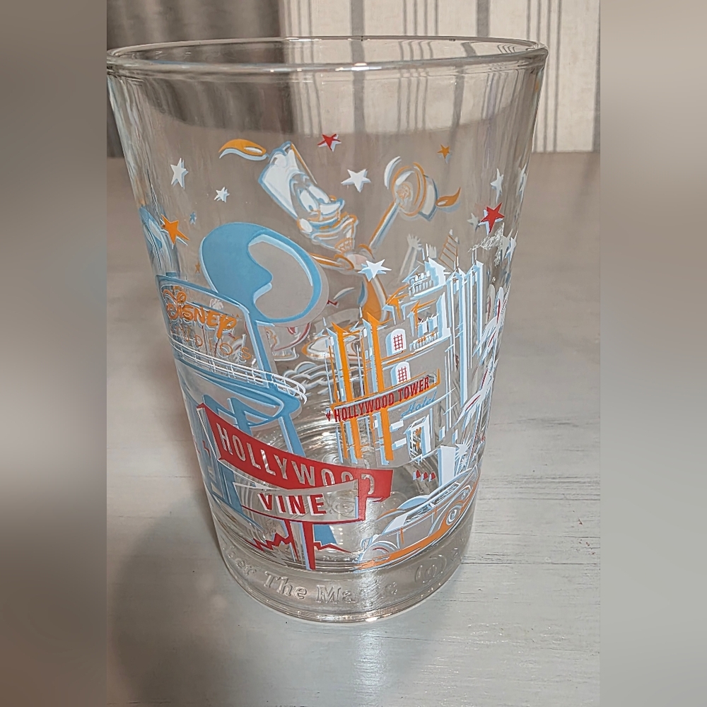 Disney 25th Anniversary Commemorative Set Of 4 Beverage Glasses Like New - Picture 4 of 13